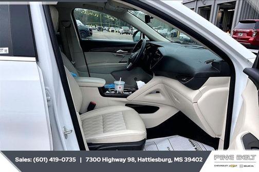 2022 Buick Envision FWD Avenir