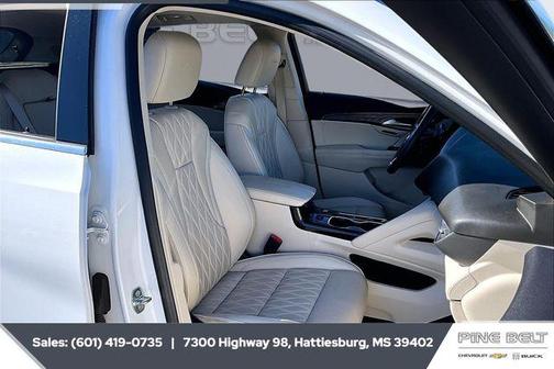 2022 Buick Envision FWD Avenir