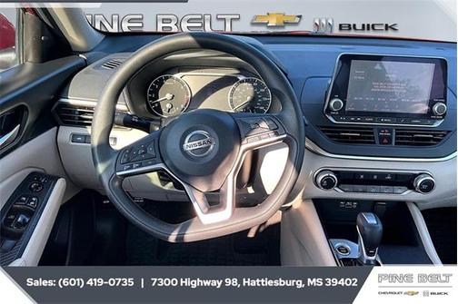 2022 Nissan Altima 2.5 SV