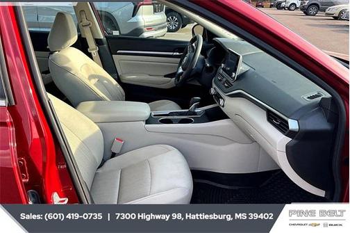 2022 Nissan Altima 2.5 SV