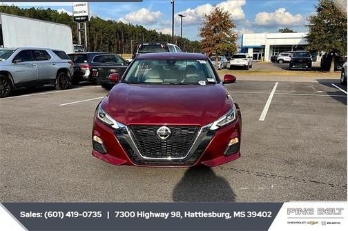 2022 Nissan Altima 2.5 SV