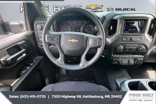 Summit White 2026 Chevrolet Silverado 2500 Custom