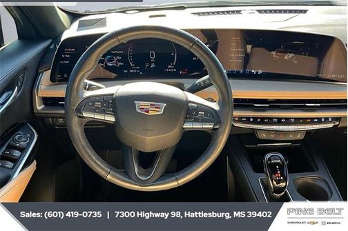 2024 Cadillac XT4 Luxury