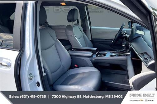 2022 Toyota Sienna XLE 8 Passenger