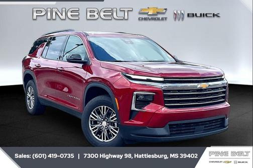 Radiant Red Tintcoat 2026 Chevrolet Traverse LT