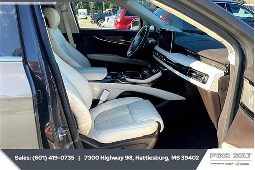 2022 Lincoln Nautilus Black Label