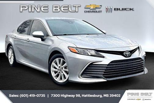 2022 Toyota Camry LE