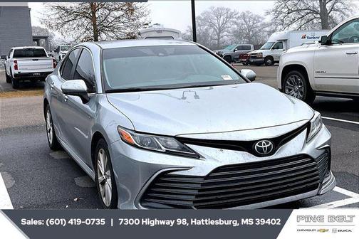 2022 Toyota Camry LE