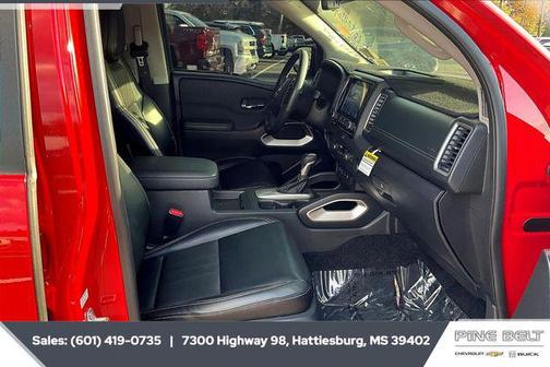 2024 Nissan Frontier SL