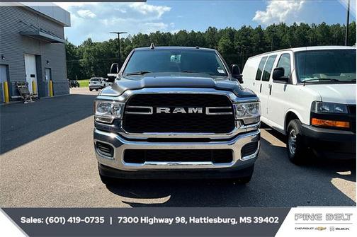 2023 RAM 2500 Tradesman Crew Cab 4x4 6'4' Box