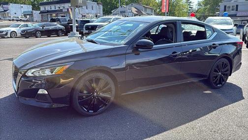 Black 2021 Nissan Altima 2.5 SR