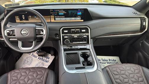 2025 Nissan Armada Platinum