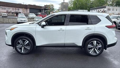 Everest White P 2024 Nissan Rogue SL