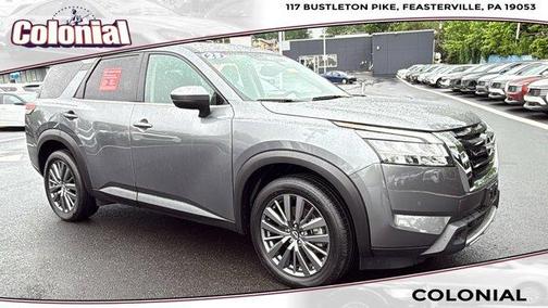 2023 Nissan Pathfinder SL