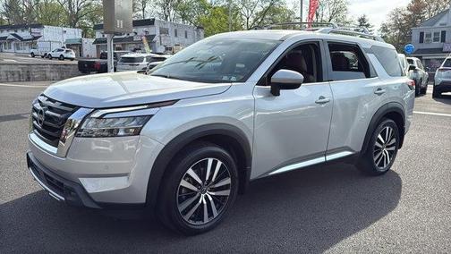 Brilliant Silver Metallic 2023 Nissan Pathfinder Platinum