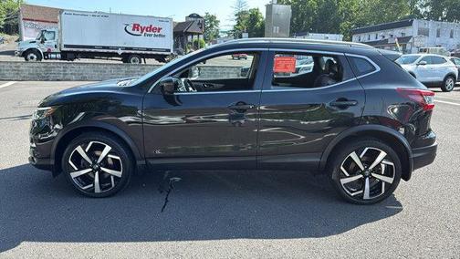 2020 Nissan Rogue Sport SL