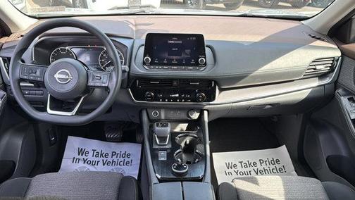 Brilliant Silver Metallic 2022 Nissan Rogue SV