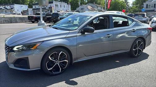 Gun Metallic 2023 Nissan Altima 2.5 SR