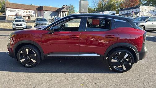 2025 Nissan Kicks SR