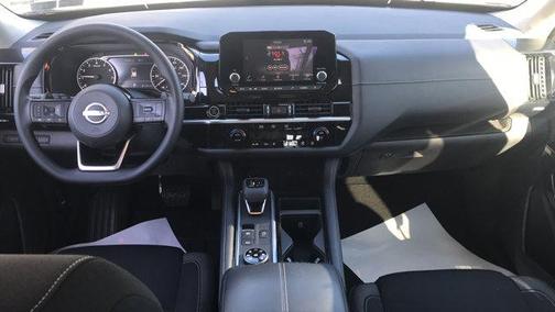 2022 Nissan Pathfinder S
