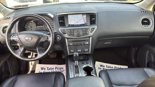 2019 Nissan Pathfinder SL