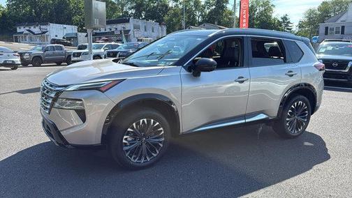 2025 Nissan Rogue Platinum
