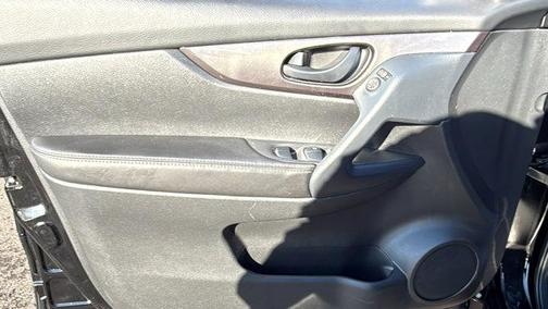 2022 Nissan Rogue Sport S