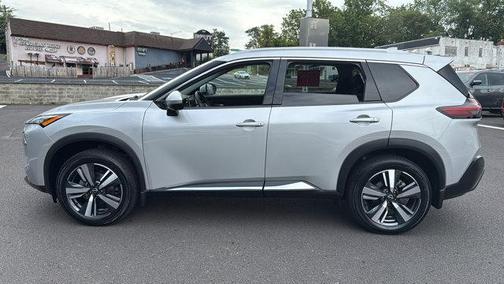 2022 Nissan Rogue SL