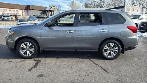 2020 Nissan Pathfinder SL