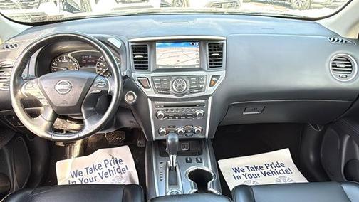 2020 Nissan Pathfinder SL