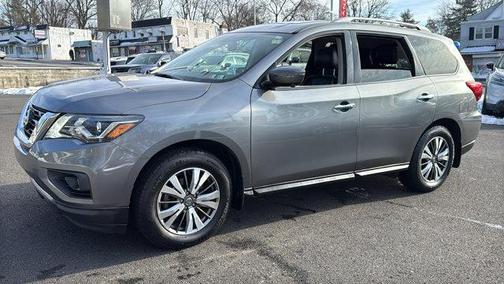 2020 Nissan Pathfinder SL