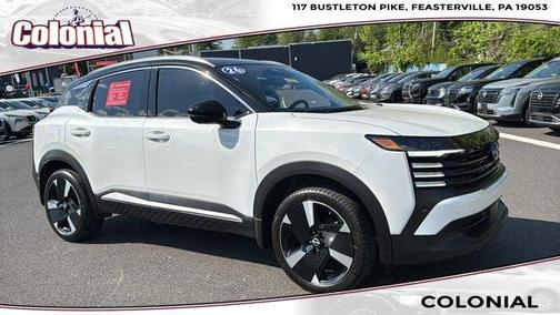 2t Wht Blk Roof 2026 Nissan Kicks SR