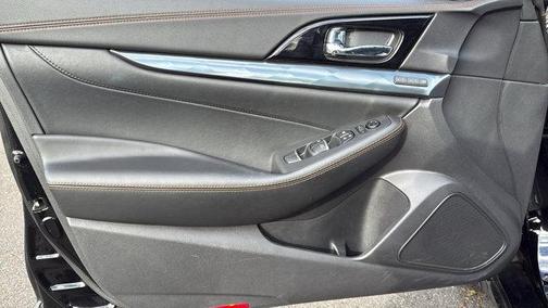 2021 Nissan Maxima SR