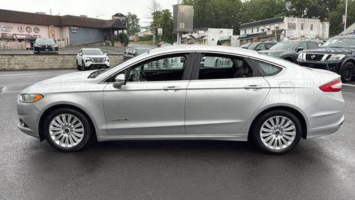 2013 Ford Fusion Hybrid SE