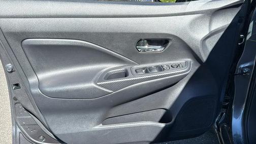 Gun Metallic 2025 Nissan Versa 1.6 SV