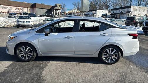 2023 Nissan Versa 1.6 SV