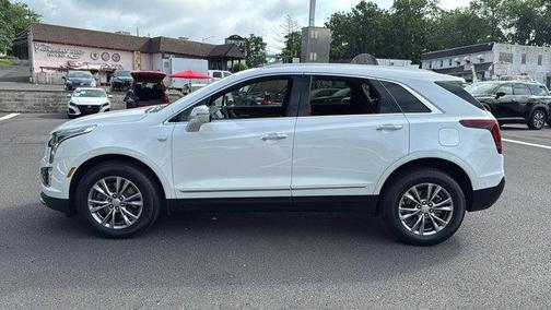 2022 Cadillac XT5 Premium Luxury