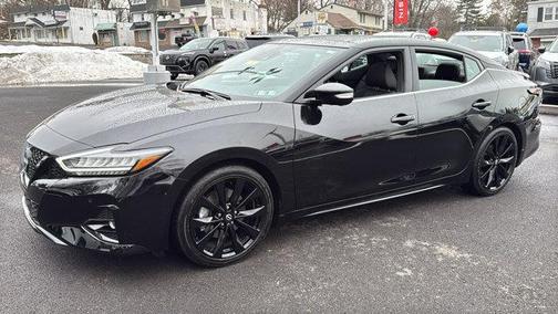 2023 Nissan Maxima SR