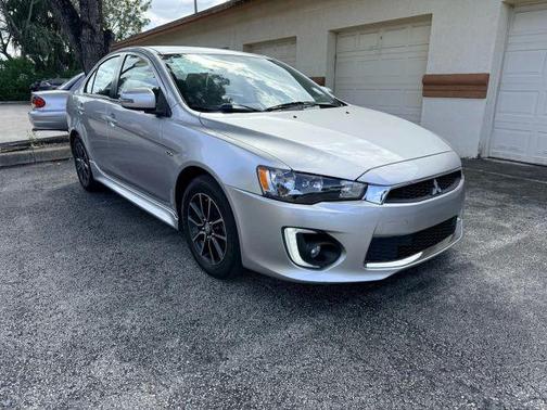 2017 Mitsubishi Lancer ES