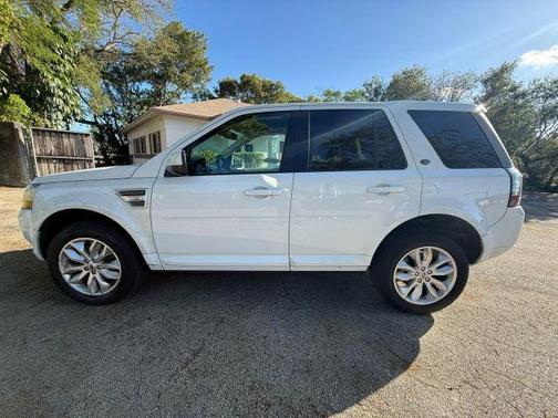 2013 Land Rover LR2 Base