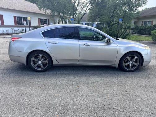 2010 Acura TL Technology