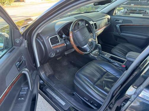 2011 Lincoln MKZ Base