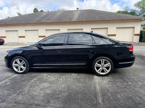 2015 Volkswagen Passat 1.8T Auto SE