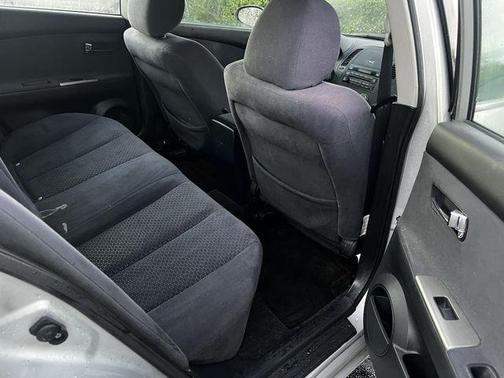 Photo 4 of 7 of 2006 Nissan Altima 2.5 S