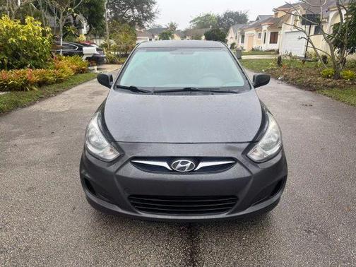 2012 Hyundai Accent GLS
