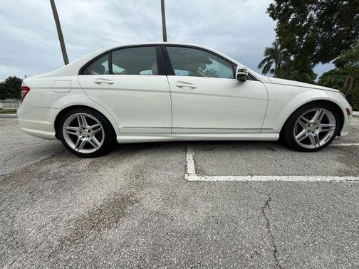 2011 Mercedes-Benz C-Class C 300