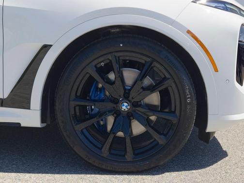 2026 BMW X7 M60i