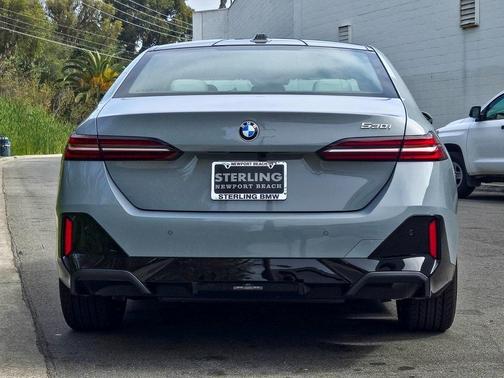 2025 BMW 530 i