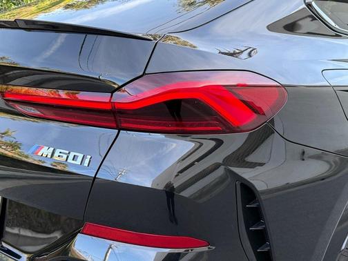 2026 BMW X6 M60i
