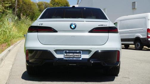 2025 BMW i7 eDrive50